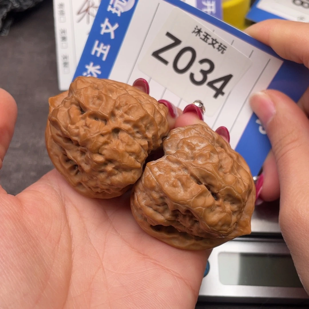 文玩核桃吊坠414441三角高尖