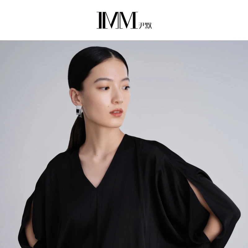 IMM尹默6A级桑蚕丝19MM素绉缎极简风蝙蝠长袖通勤风V领衬衫女