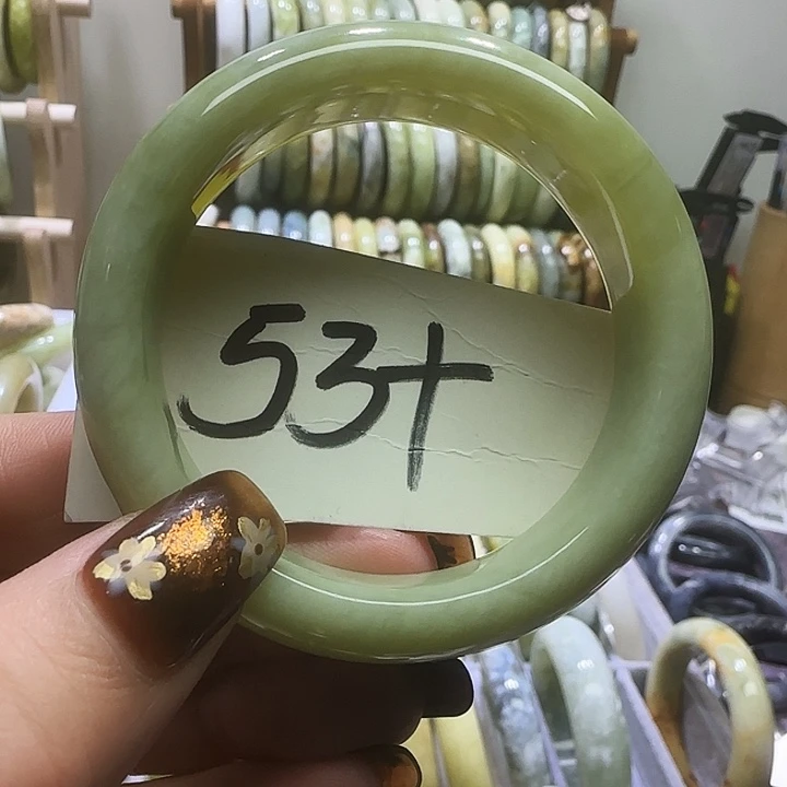 透闪石-蛇纹石玉未镶嵌手镯