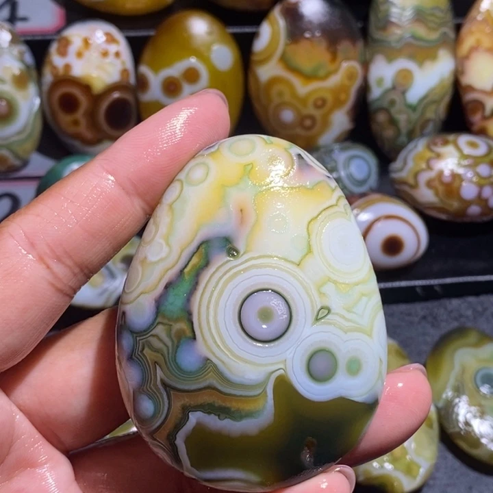 玛瑙/玉髓未镶嵌珠宝奇石67