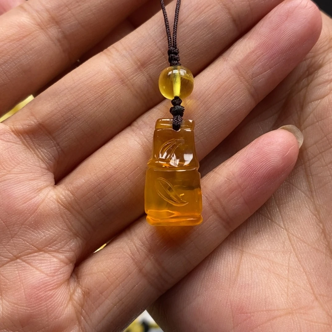 琥珀未镶嵌裸石蜜蜡
