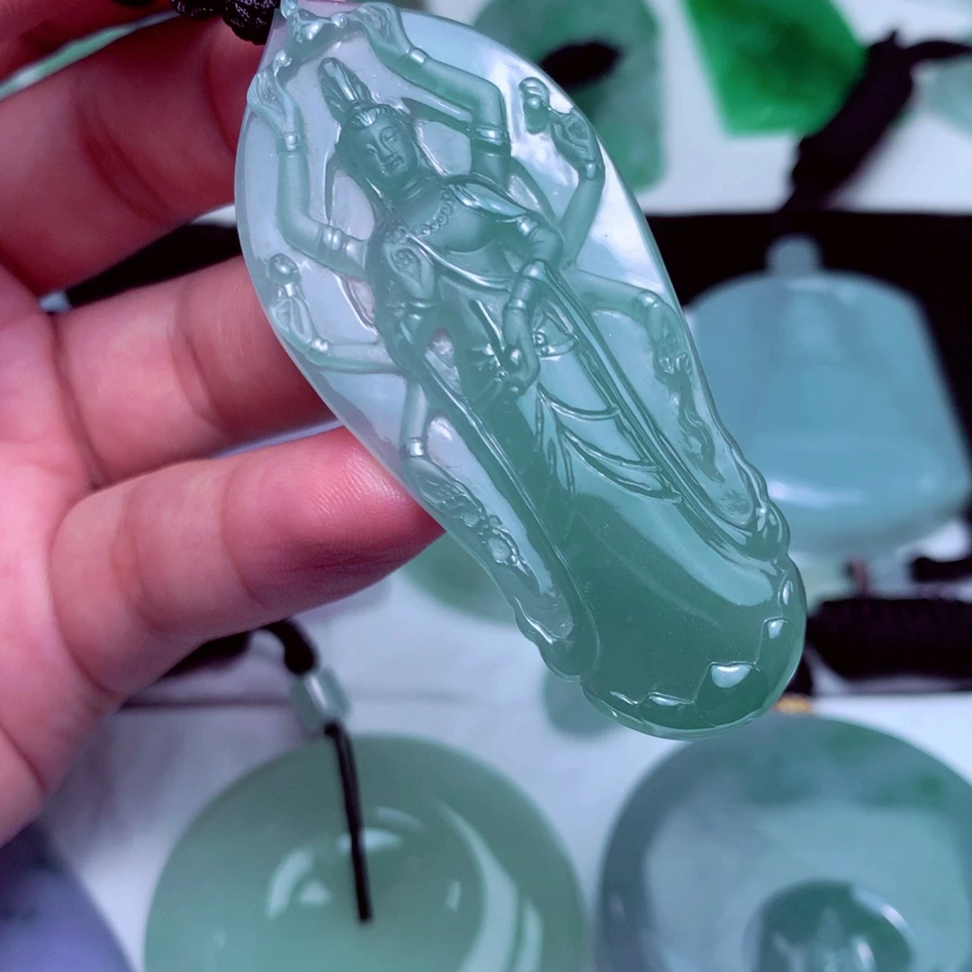 翡翠未镶嵌颈饰天然A货翡翠