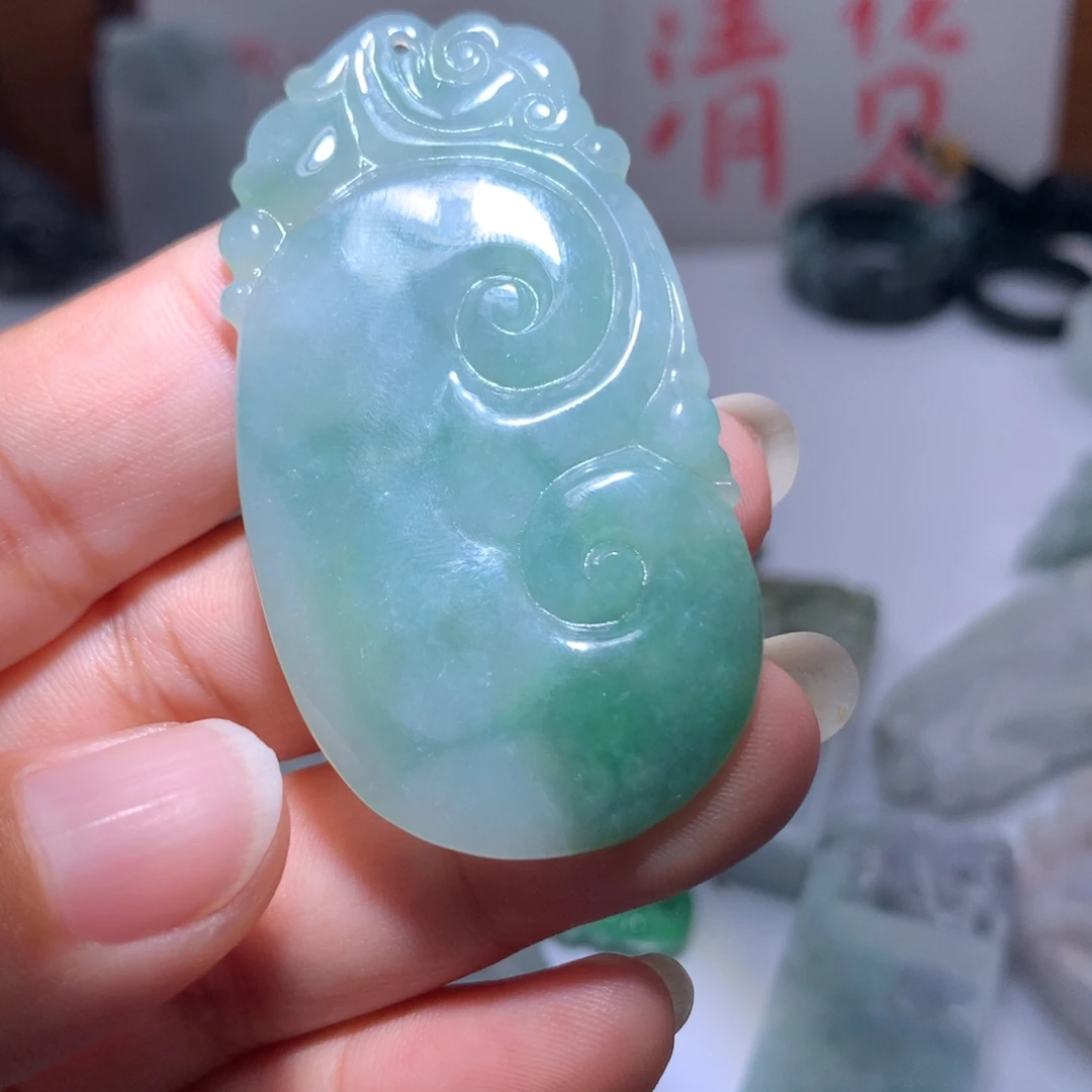 翡翠未镶嵌颈饰保真天然A货翡翠