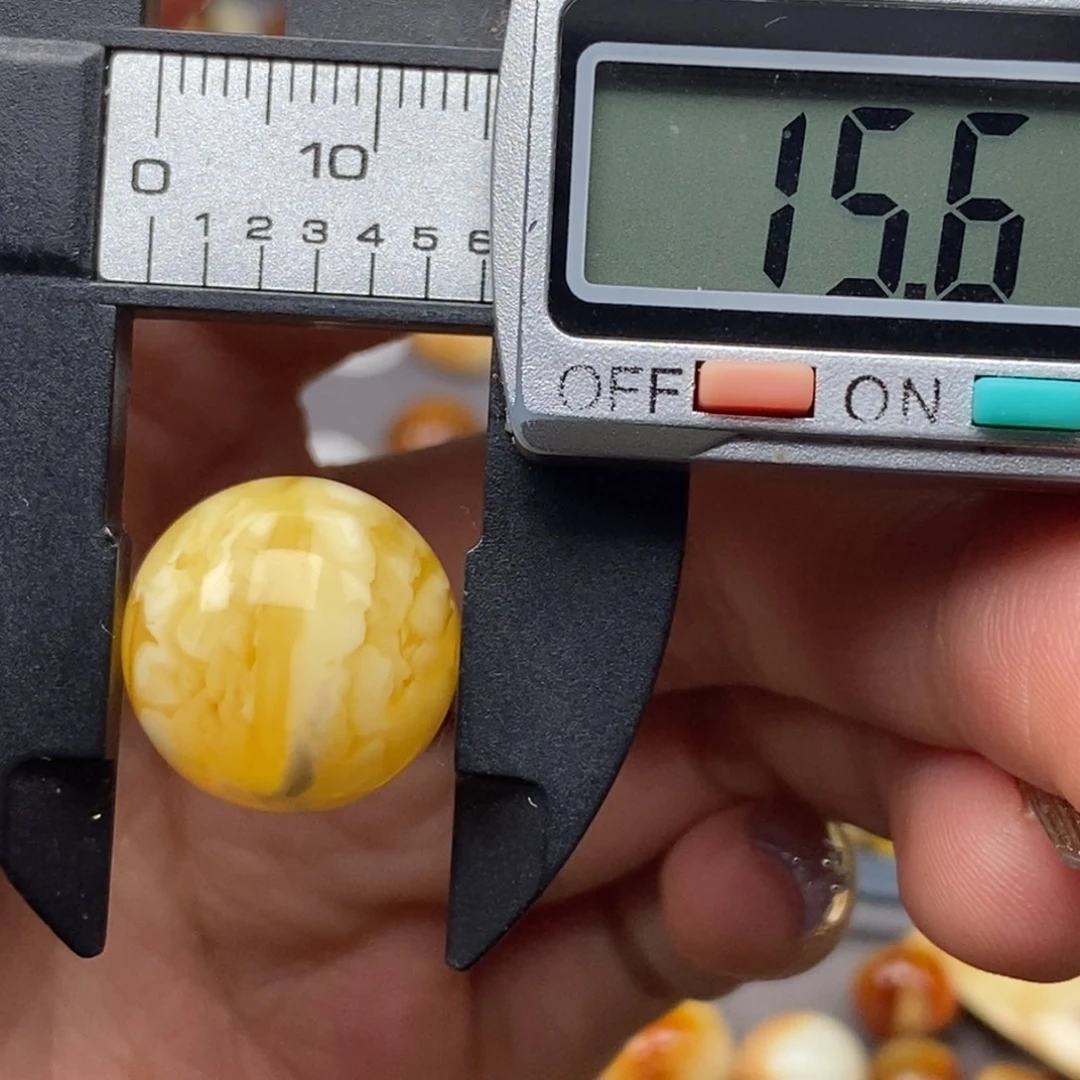 未镶嵌蜜蜡珠宝奇石