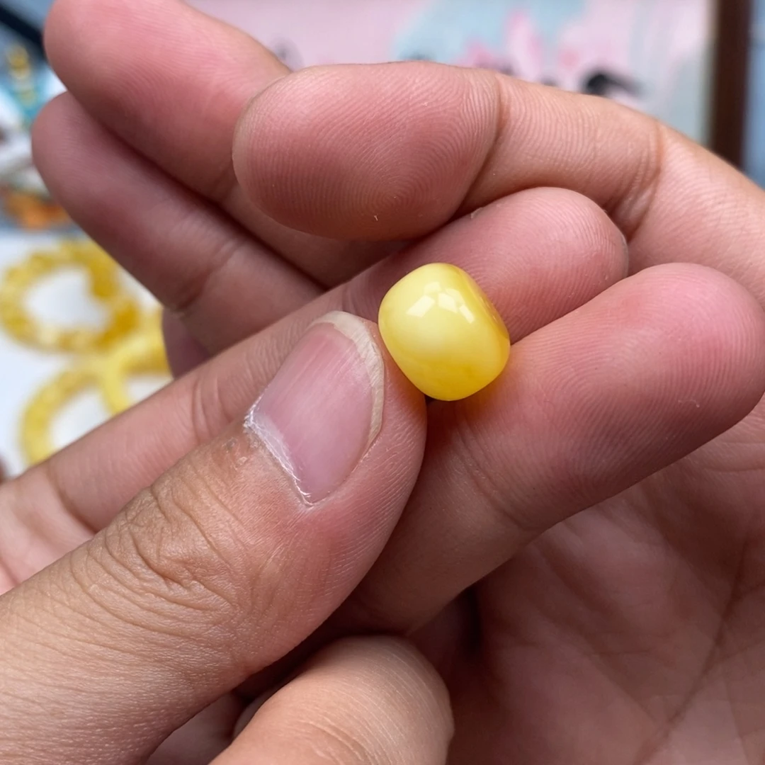 不***后琥珀未镶嵌珠宝奇石