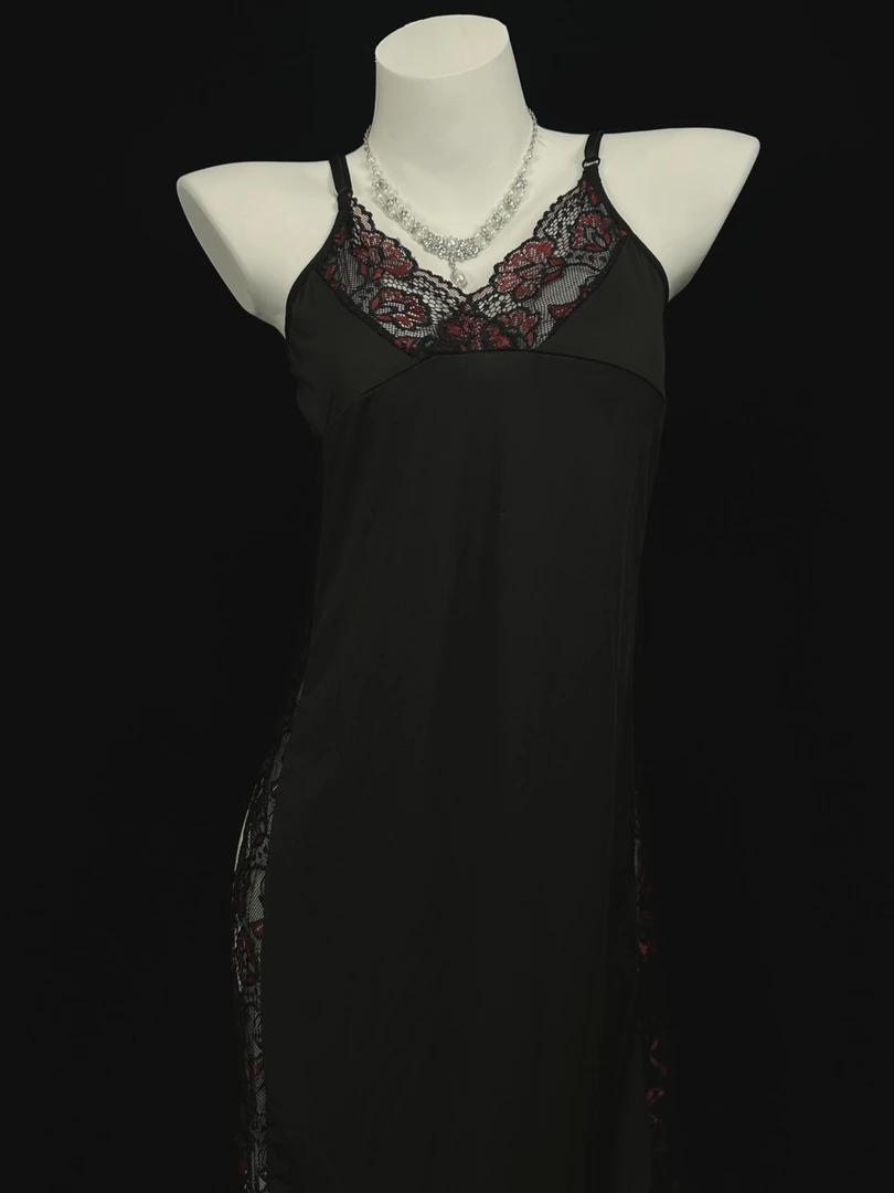 雅致【80-200斤】辣妹大码蕾丝吊带式性感修身薄款长裙套装复古轻奢