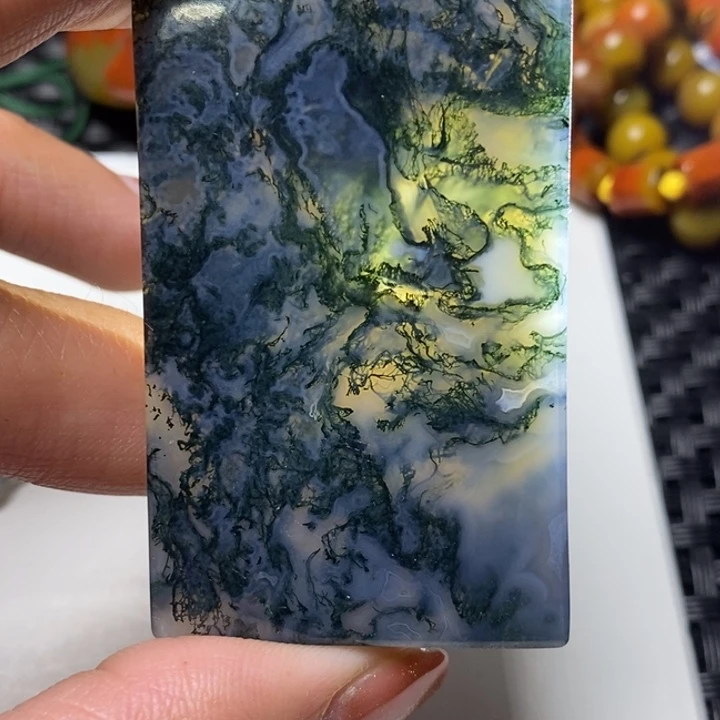 玛瑙/玉髓颈饰未镶嵌金*