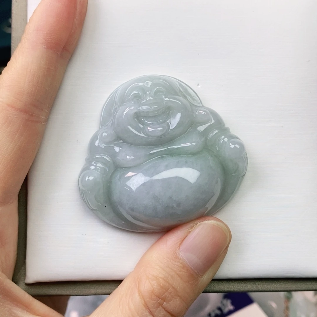 翡翠颈饰未镶嵌佛公