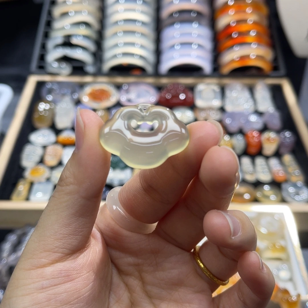 玛瑙/玉髓未镶嵌颈饰