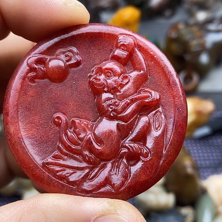 未镶嵌蛇纹石玉颈饰