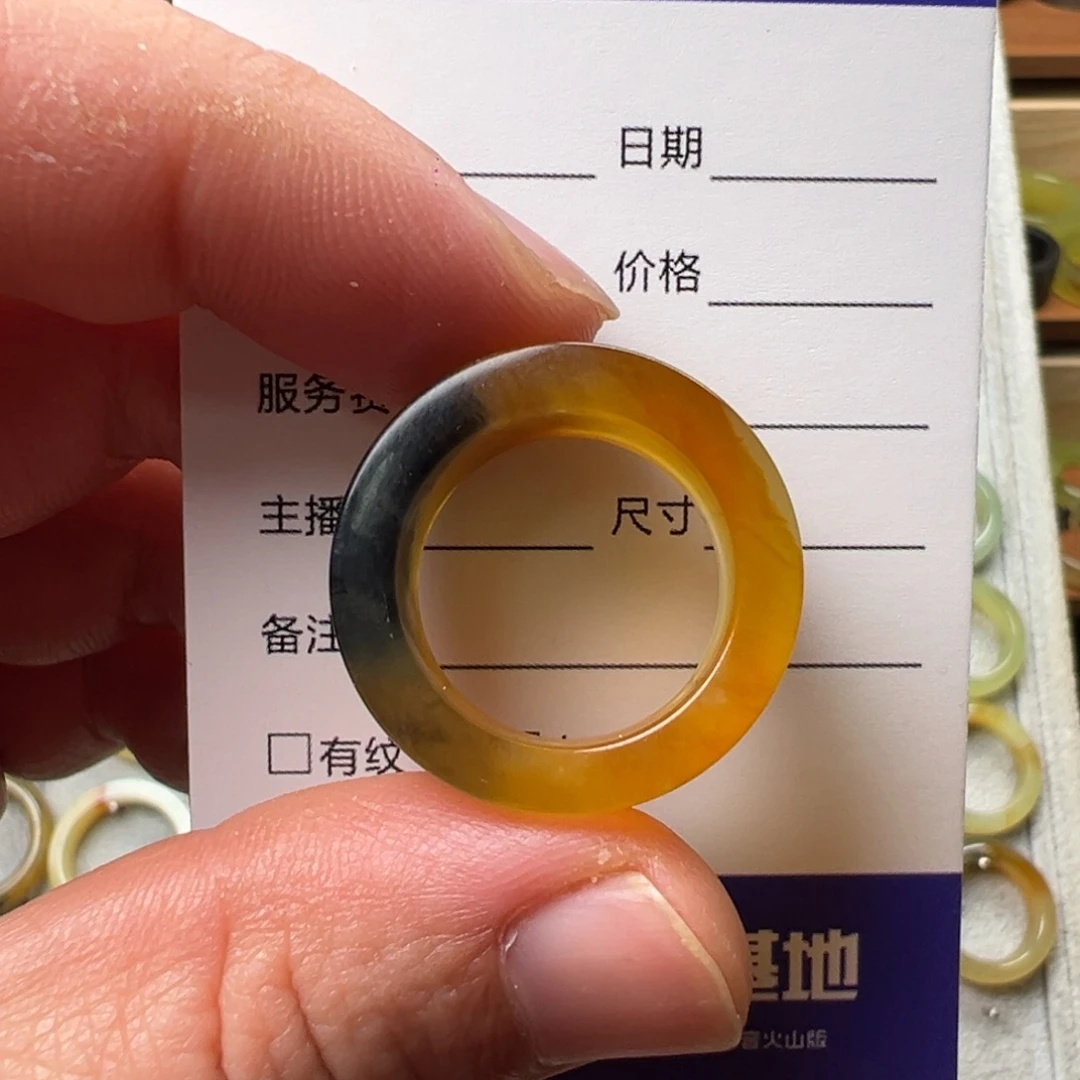 蜜****蛇纹石玉未镶嵌戒指内径19