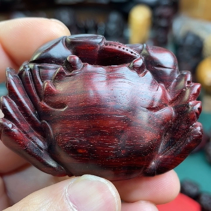 凡***）小叶紫檀把件螃蟹