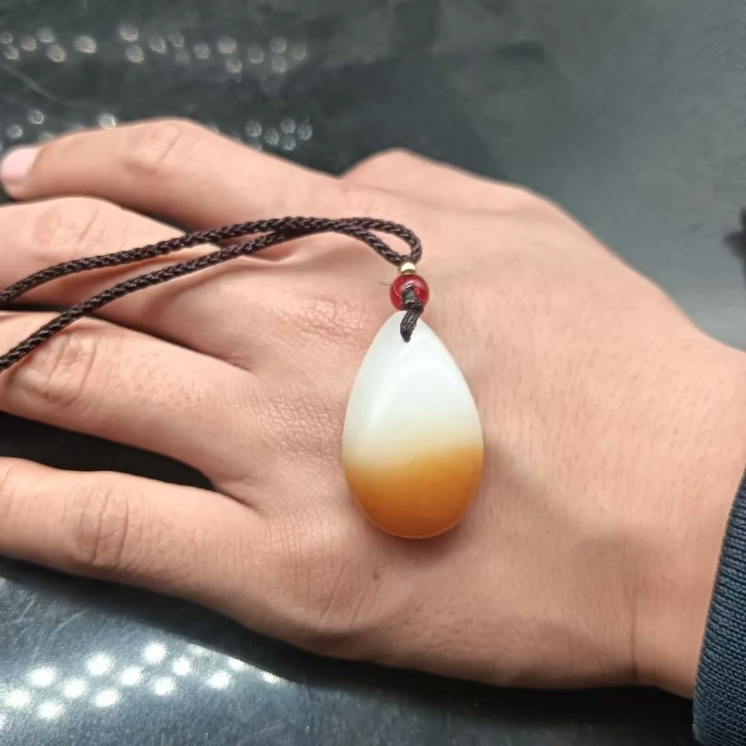 新款金丝玉水滴形吊坠项链挂件精美时尚黄白色情侣精品玉吊坠挂坠