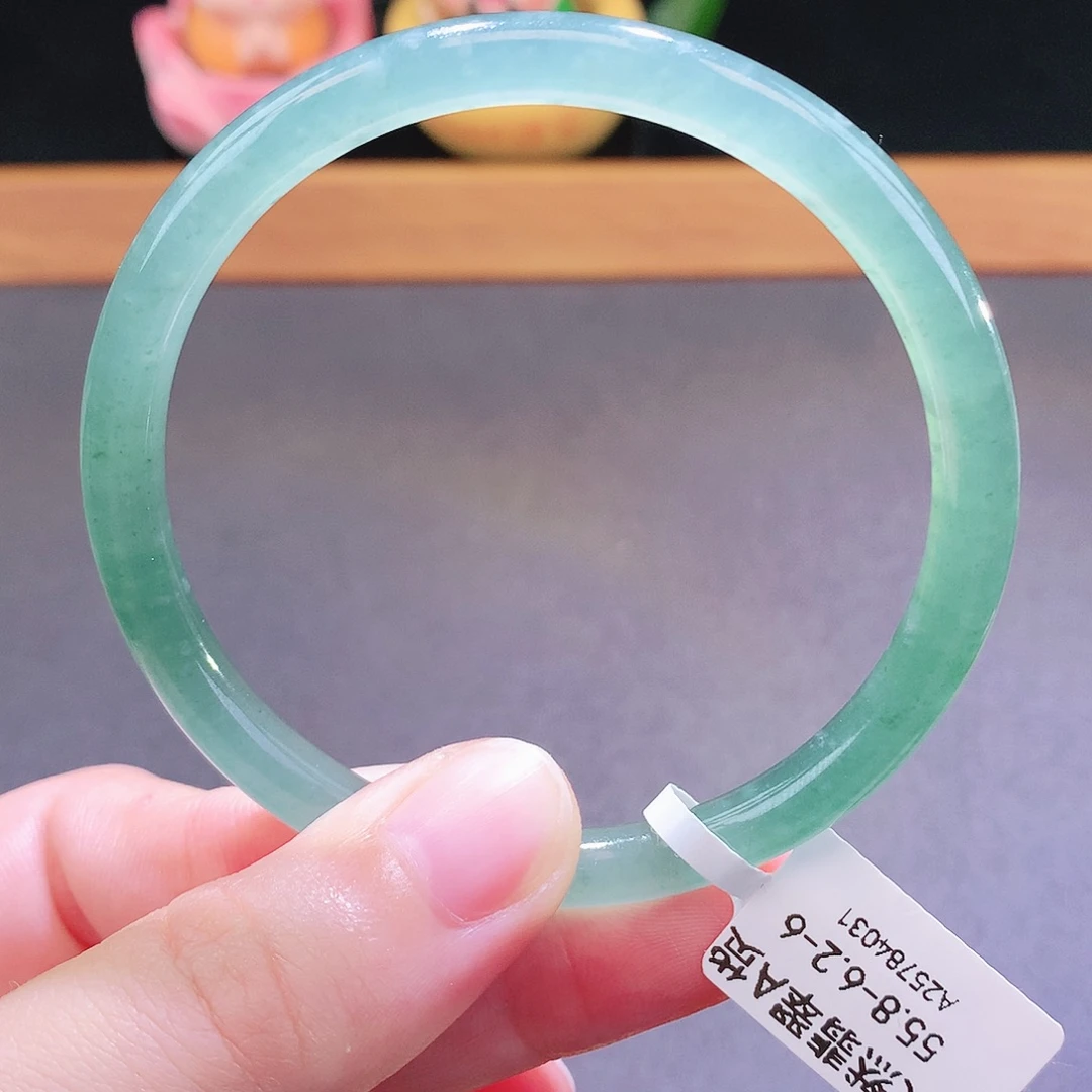 翡翠未镶嵌手镯天然翡翠