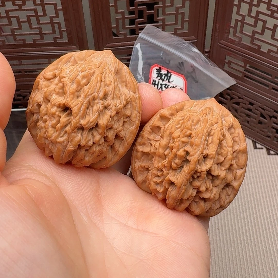 文玩核桃把件麦虎