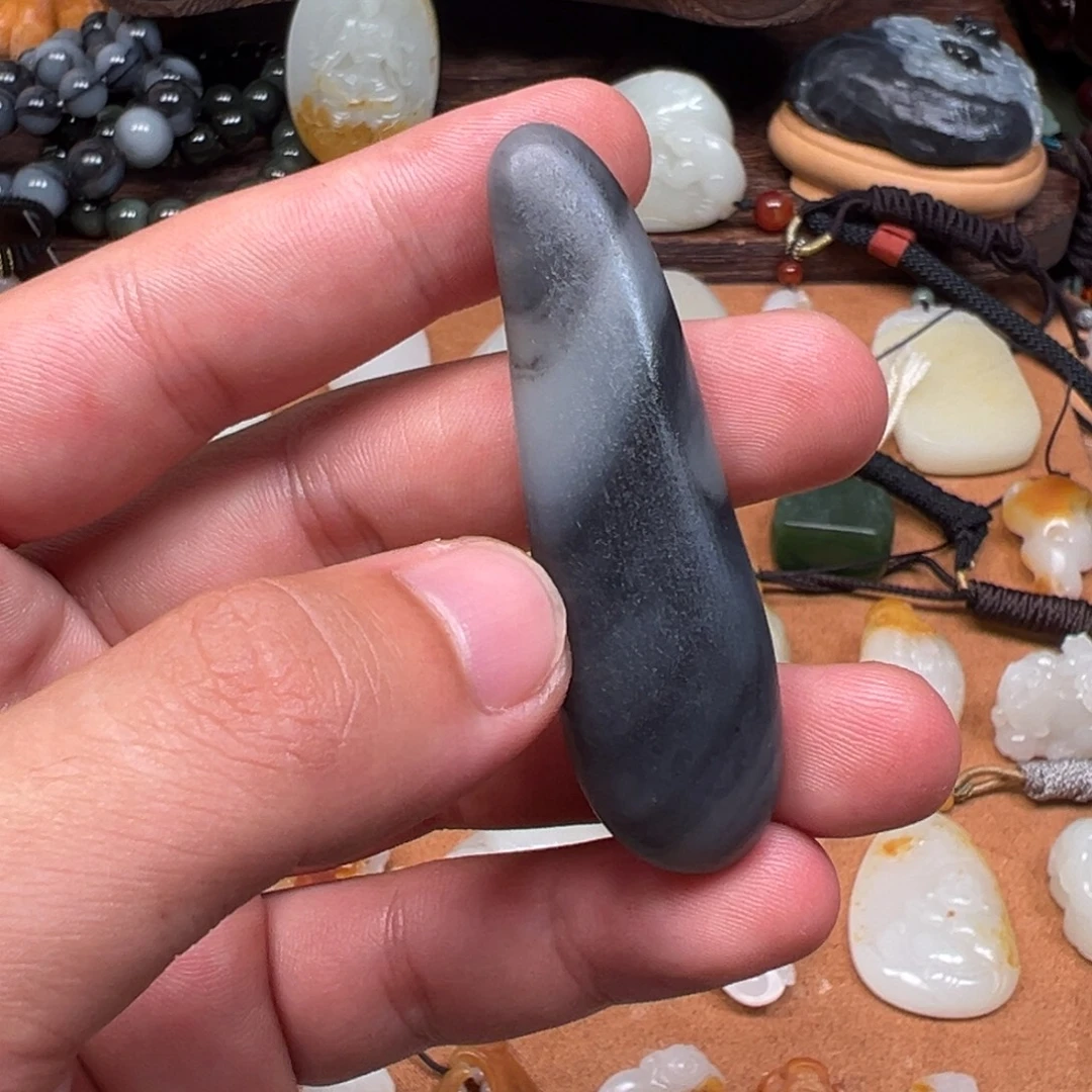 和田玉（子料）未镶嵌挂件