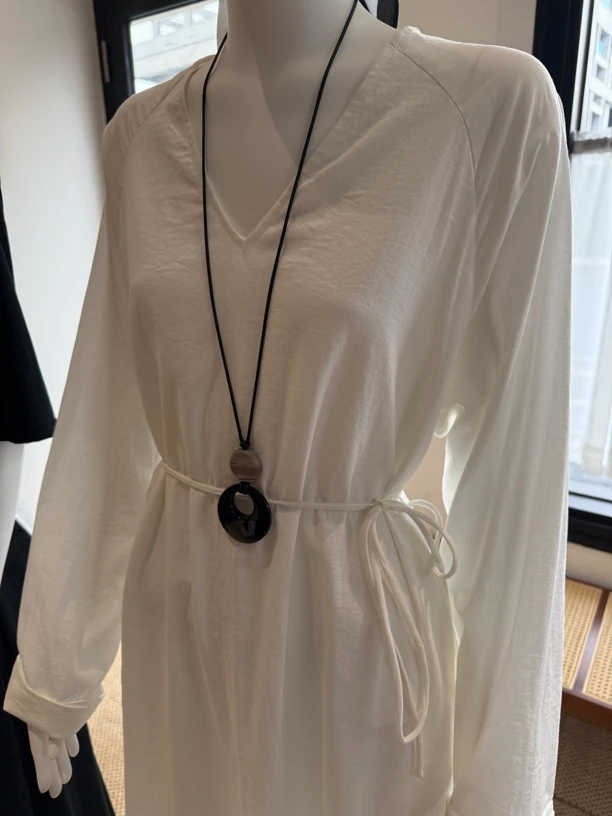 【白色橄榄树】V领长袖连衣裙收腰气质