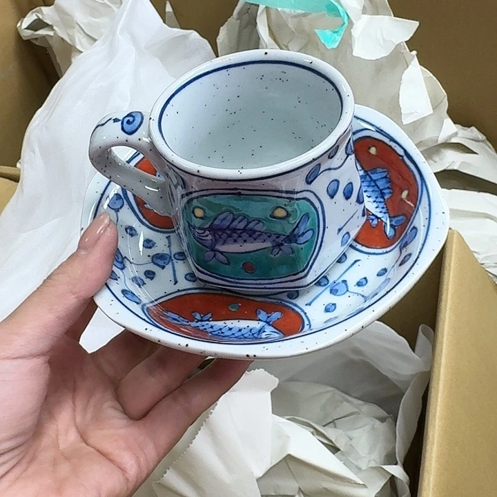 *‍****瓷器。