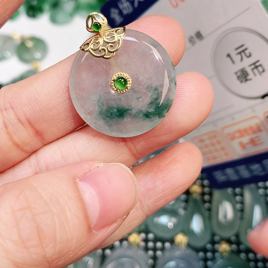 翡翠颈饰18K金镶嵌吊坠