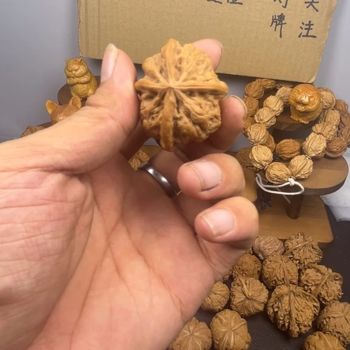 还***儿桃核吊坠雨花石四棱