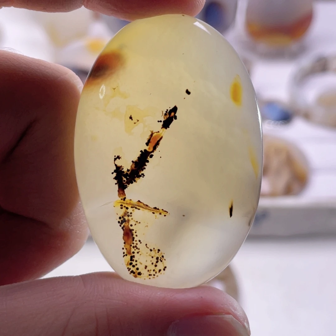 玛瑙/玉髓未镶嵌珠宝奇石