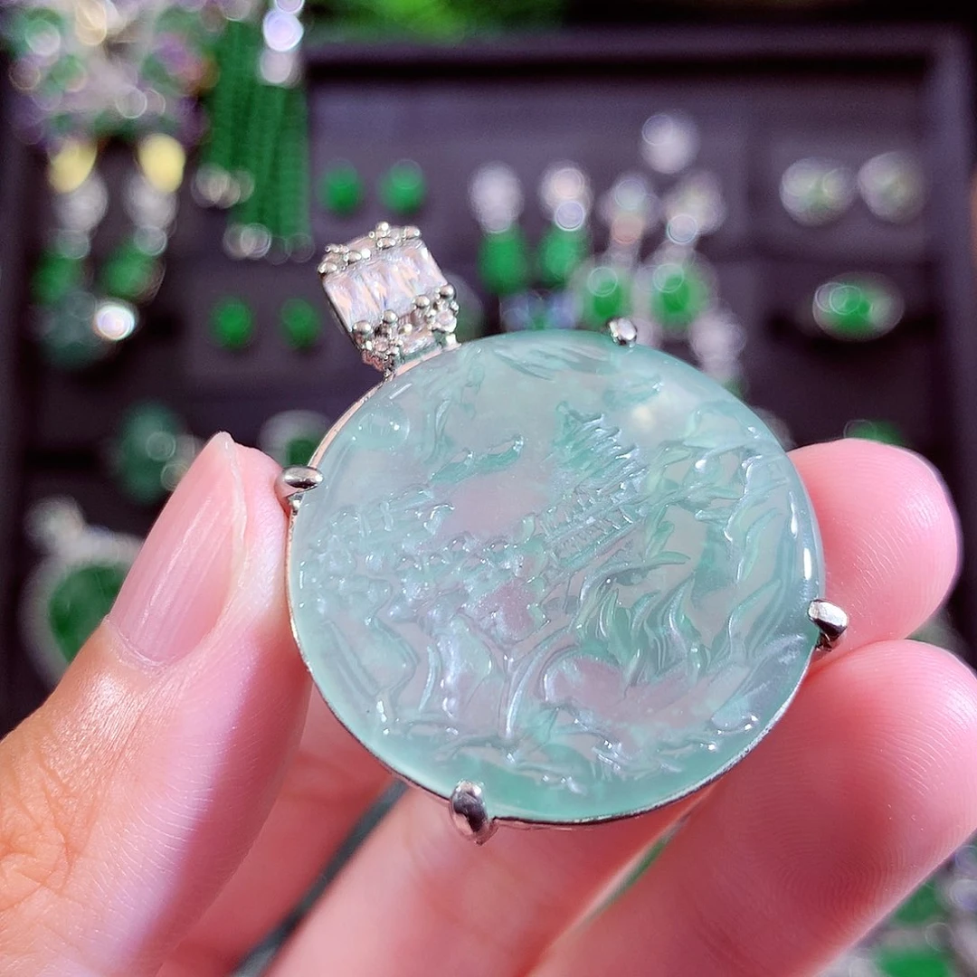 颈饰未镶嵌翡翠天然