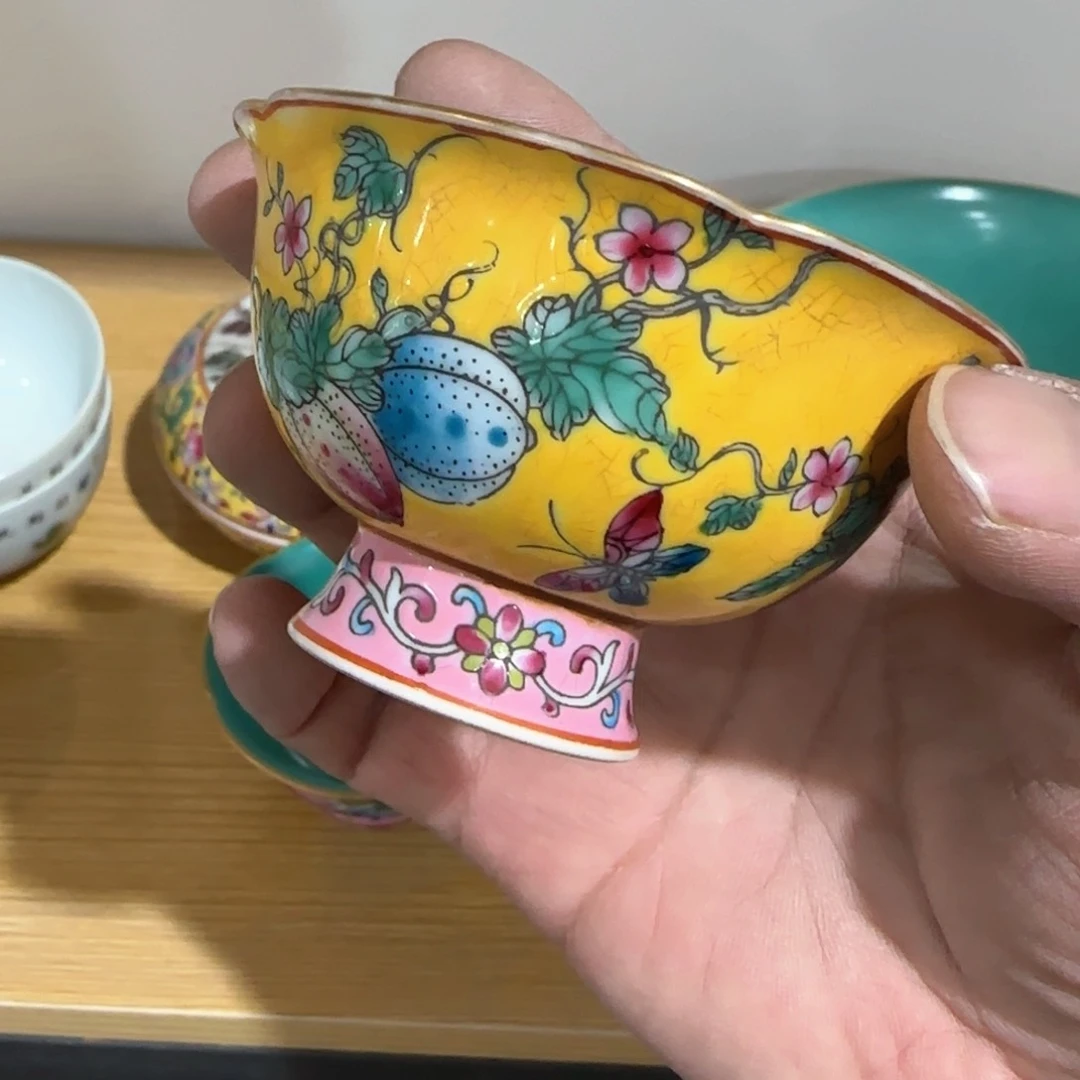 瓷片瓷器上写出两行对联来说明