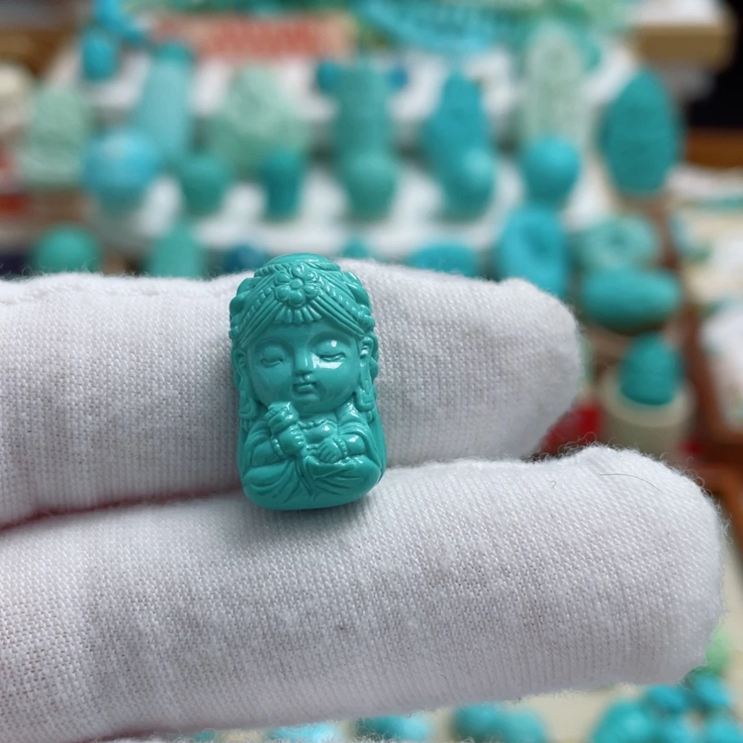 绿松石未镶嵌珠宝奇石