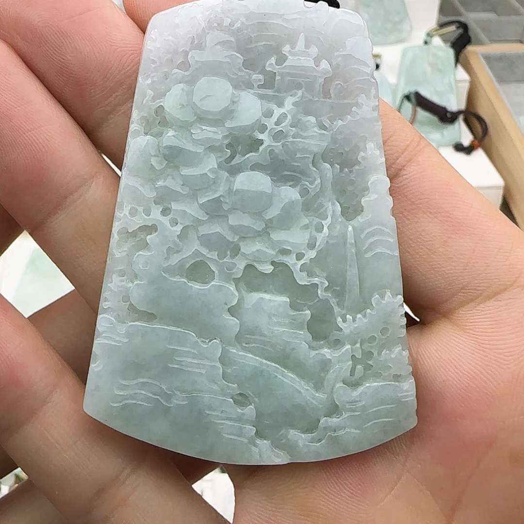 翡翠未镶嵌颈饰翡翠