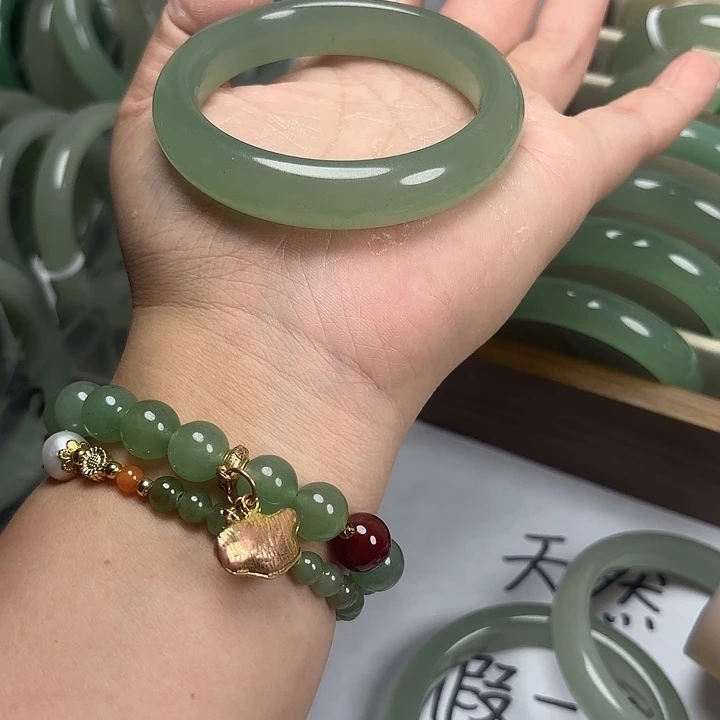 石英质玉未镶嵌手镯
