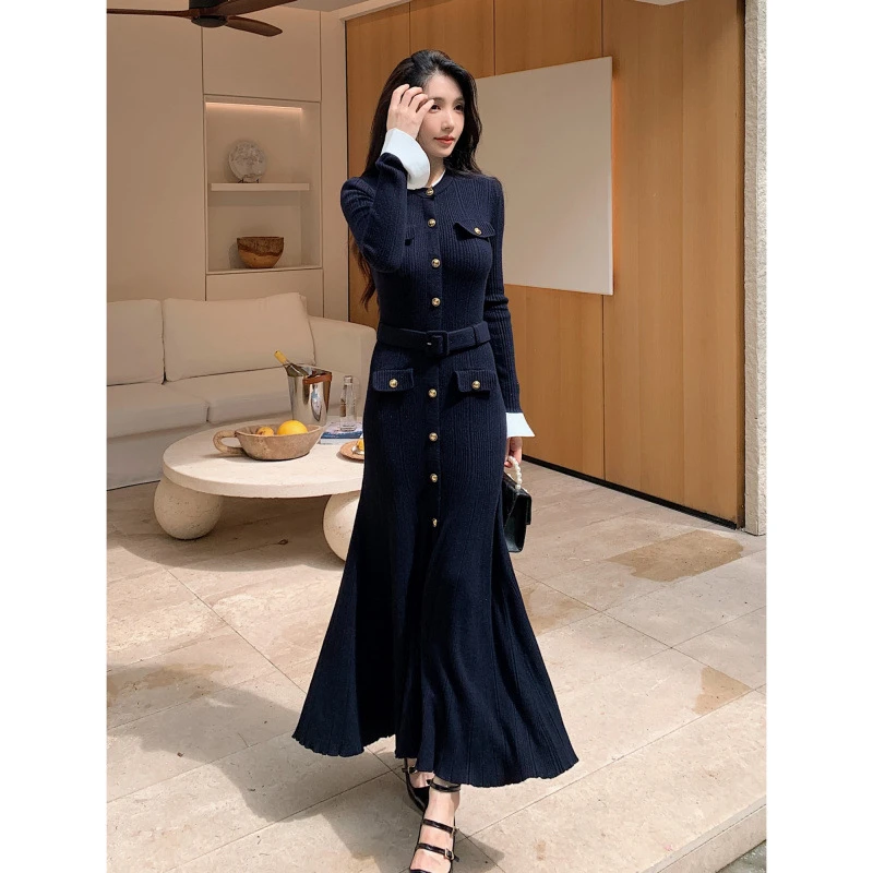 杨超越同款长袖圆领巨好看针织连衣裙女秋冬高级弹力针织毛衣裙子