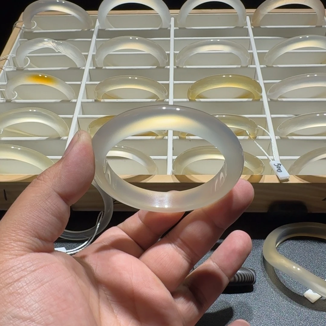 5***2玛瑙/玉髓合金手镯