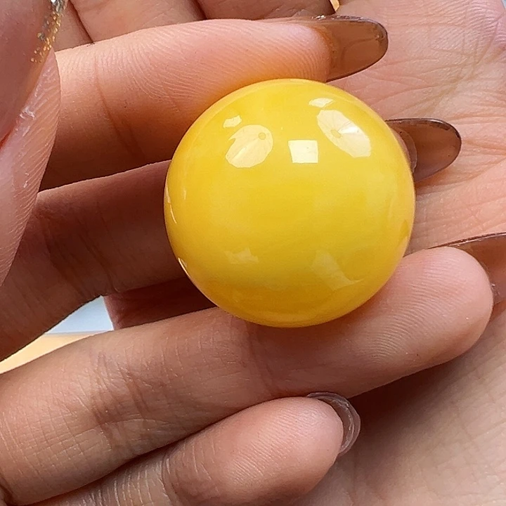 蜜蜡未镶嵌珠宝奇石