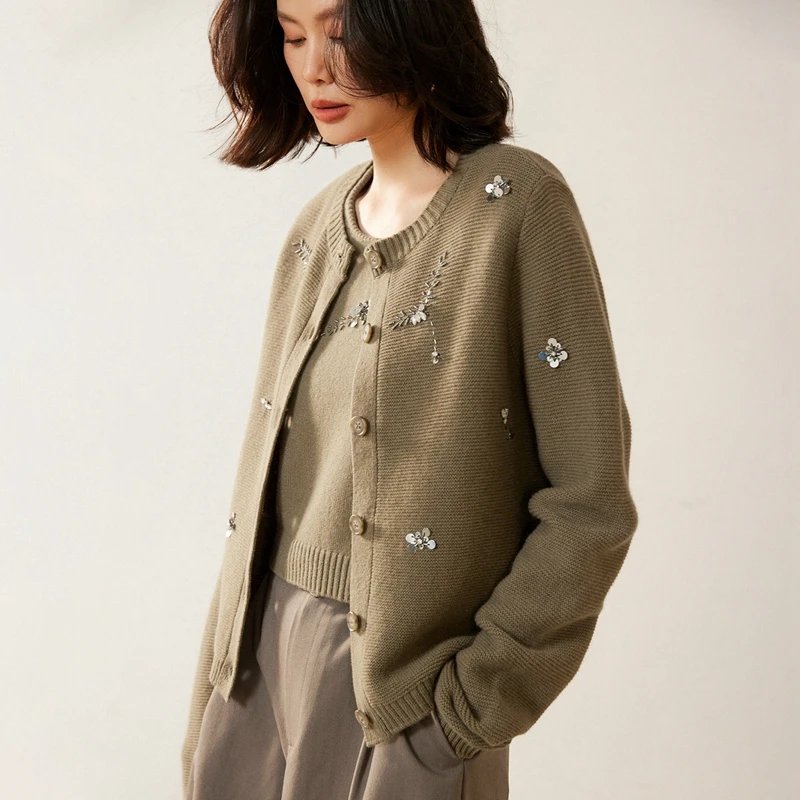 000121 正品纯山羊绒 提花加厚开衫外套 手工镶钻 贴身穿舒适保暖