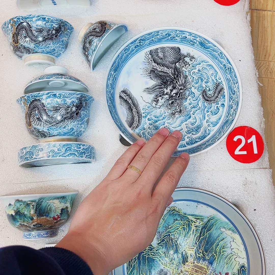 吉***毅vvv就看见爸爸把v经过v惺惺相惜