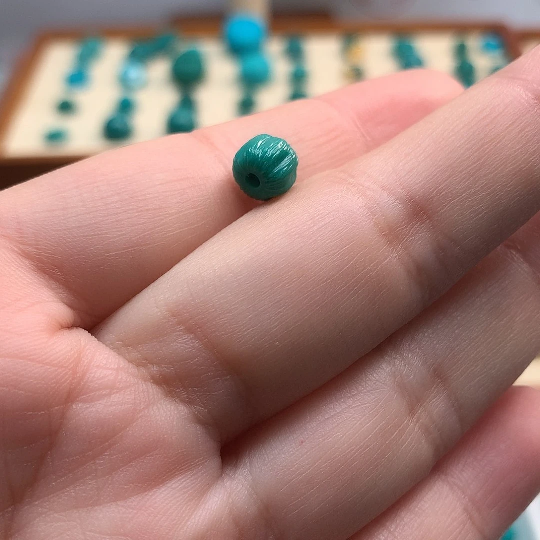 绿松石配饰未镶嵌新**型