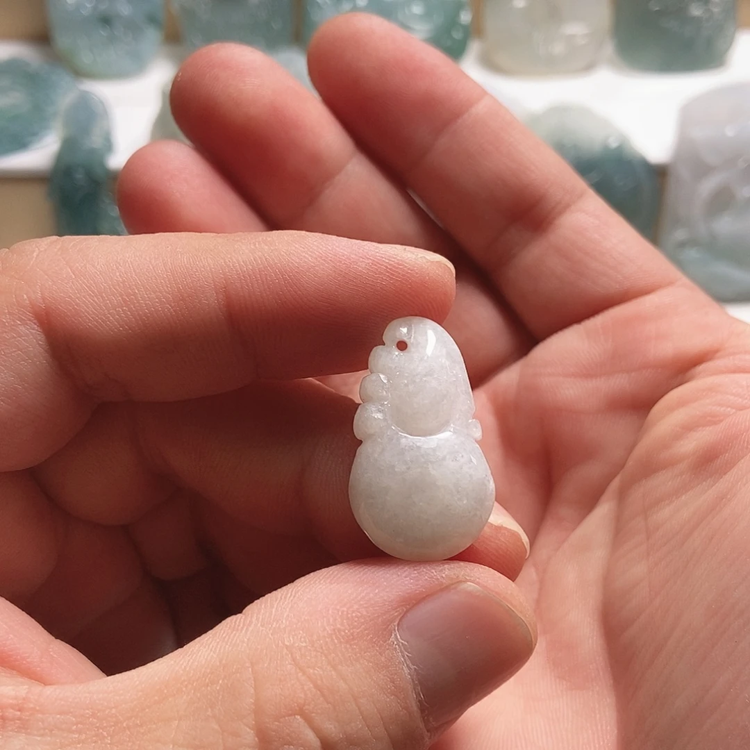 翡翠未镶嵌颈饰翡翠葫芦