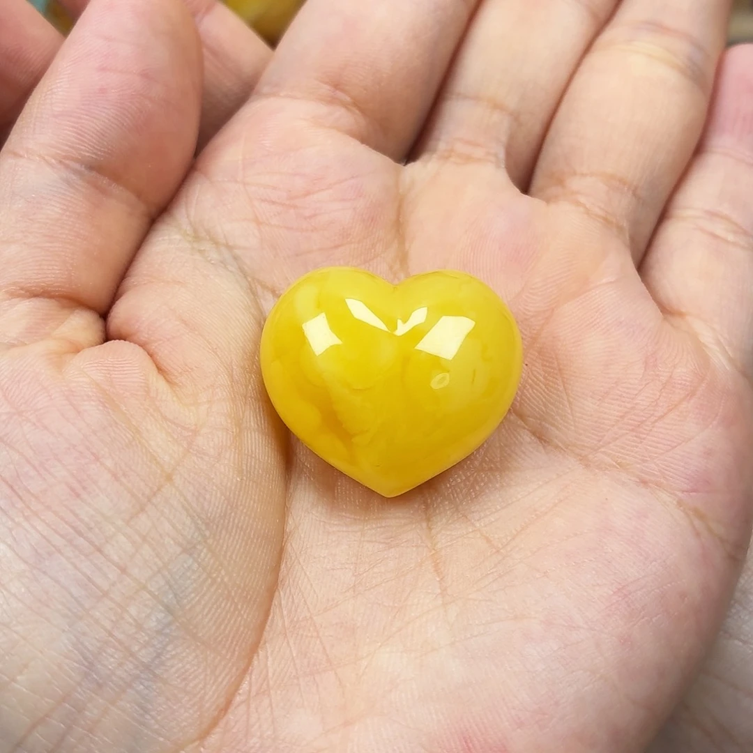 未镶嵌颈饰蜜蜡焦皮妖花爱心