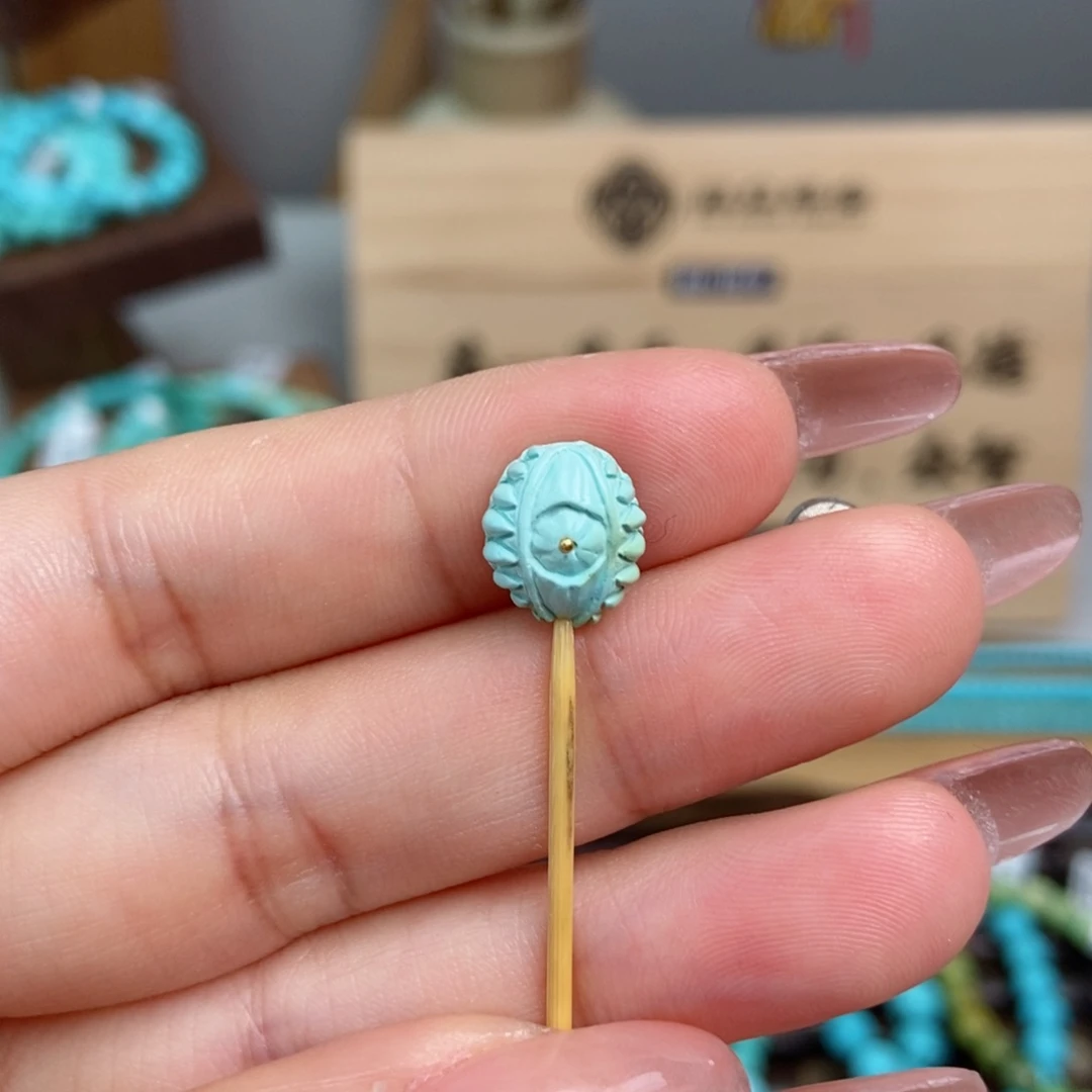 绿松石雕刻未镶嵌