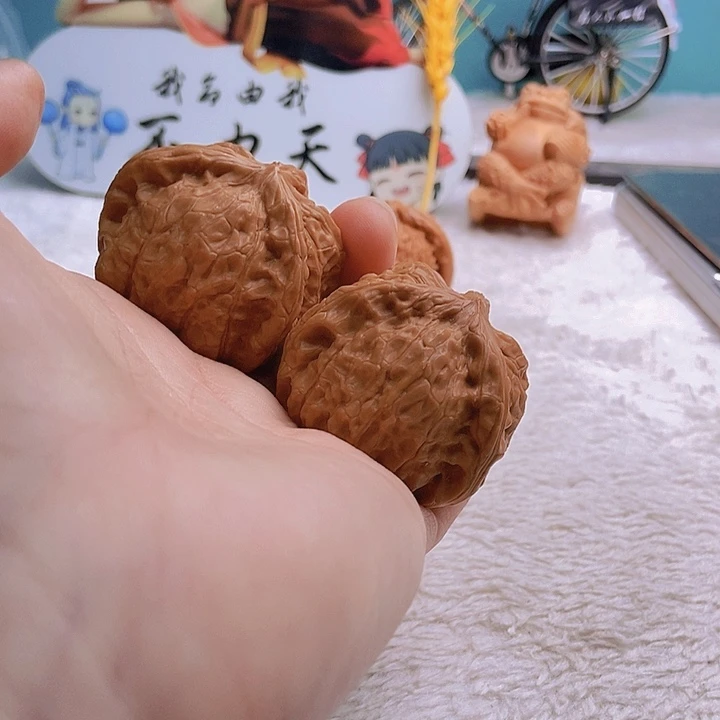 把件文玩核桃右****你三棱