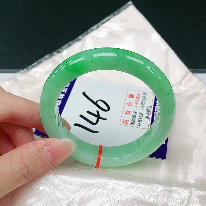 未镶嵌手镯翡翠翡翠手镯