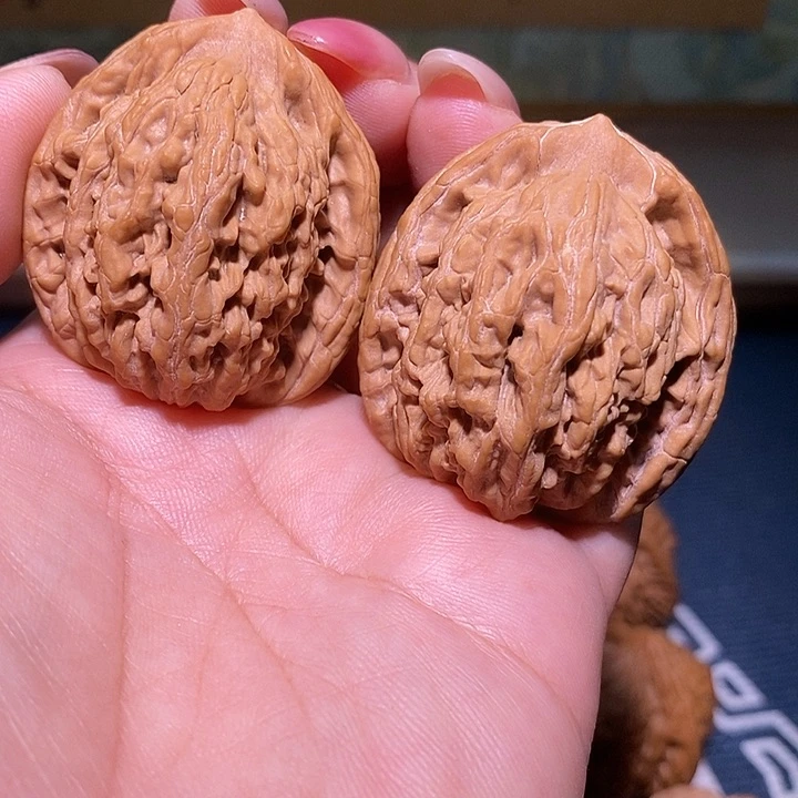 文玩核桃把件9**838虎头