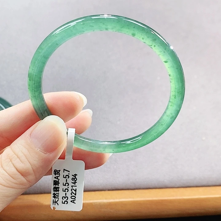 【闪购商品】未镶嵌手镯翡翠