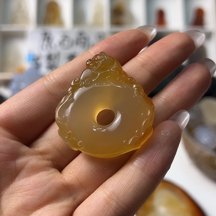 玛瑙/玉髓颈饰合金