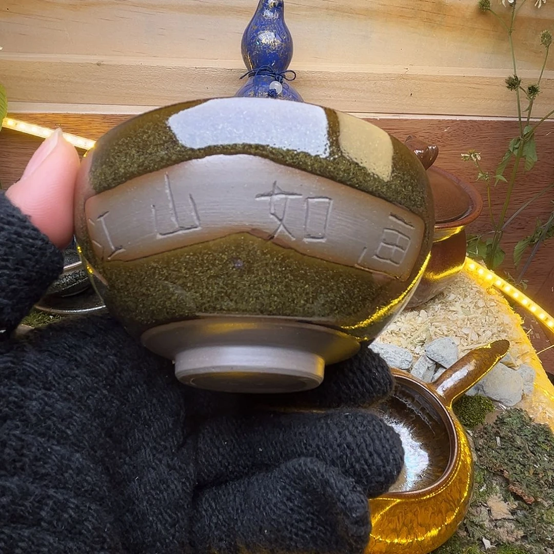 茶盏在这条街等的时间很