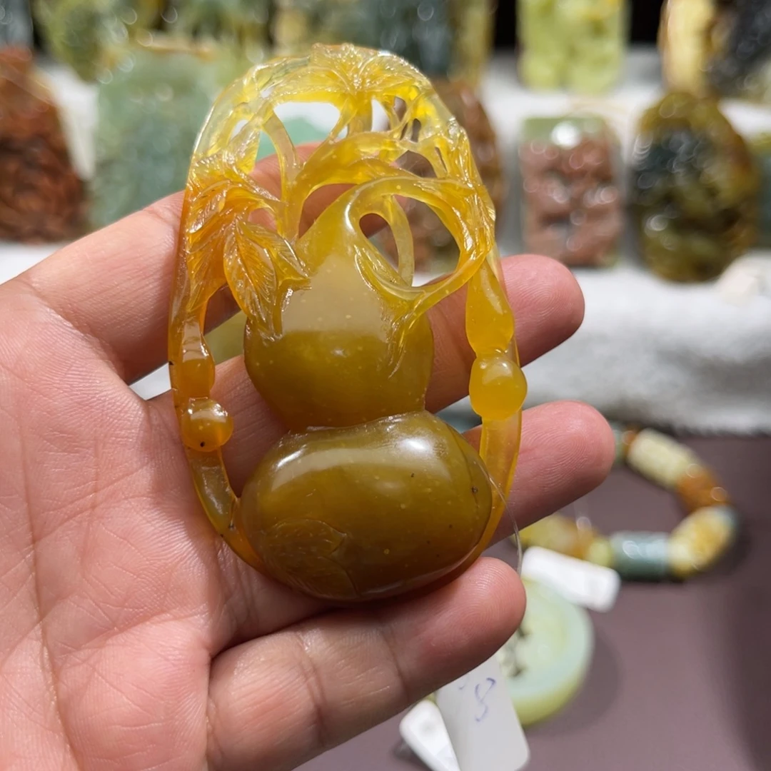 未镶嵌蛇纹石玉颈饰