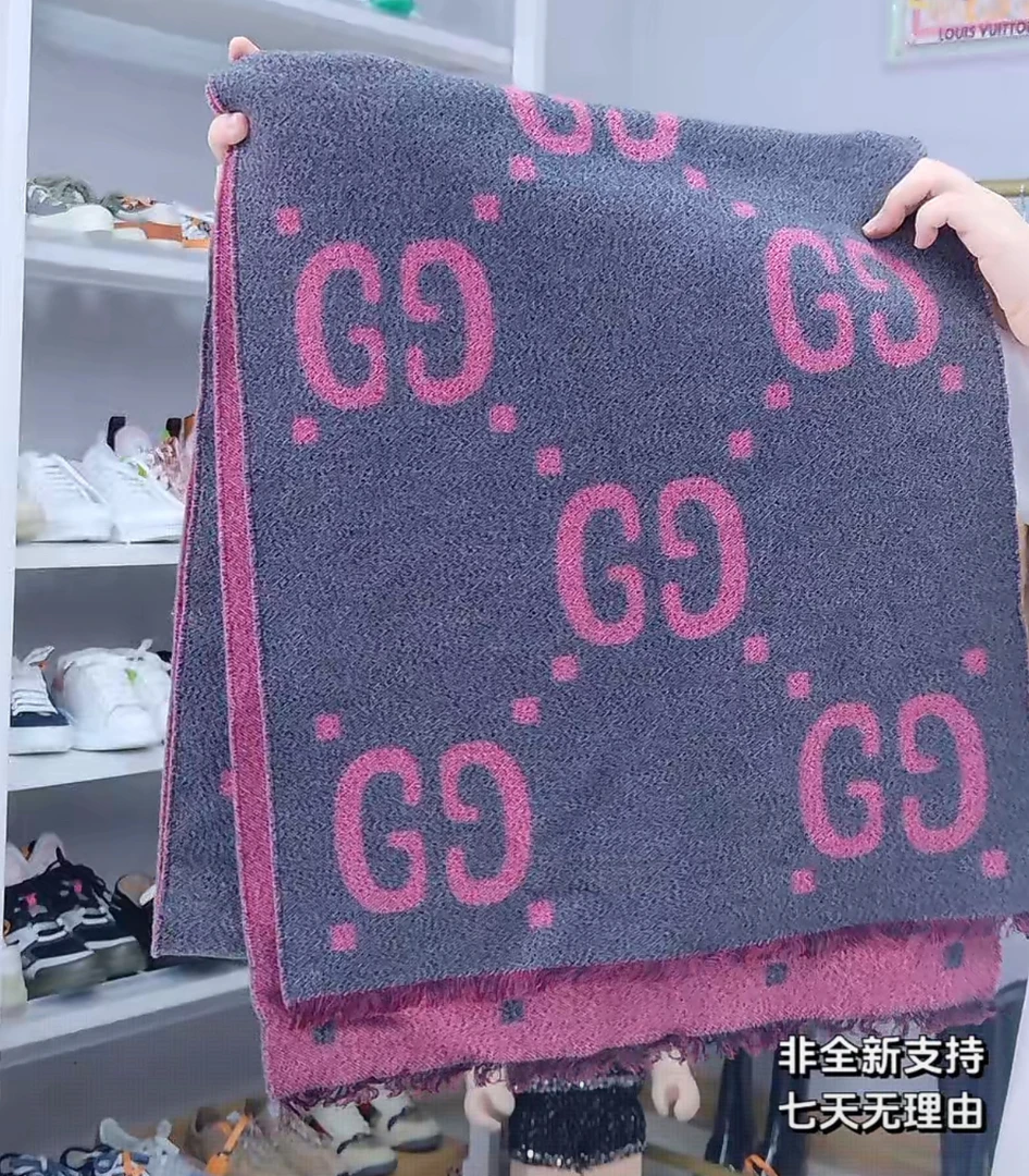 99新 GUCCI/古驰 围巾