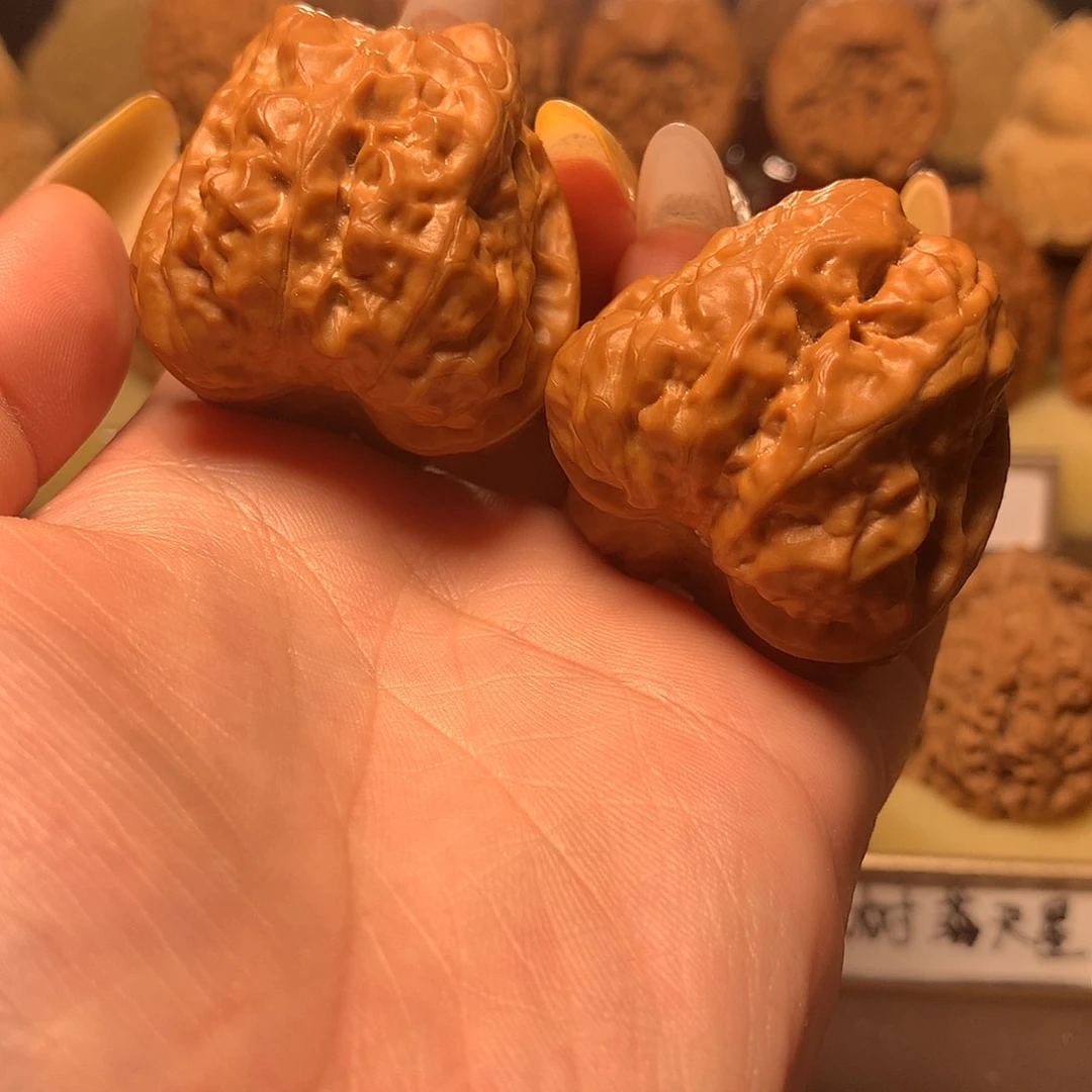 文玩核桃吊坠蛤蟆头