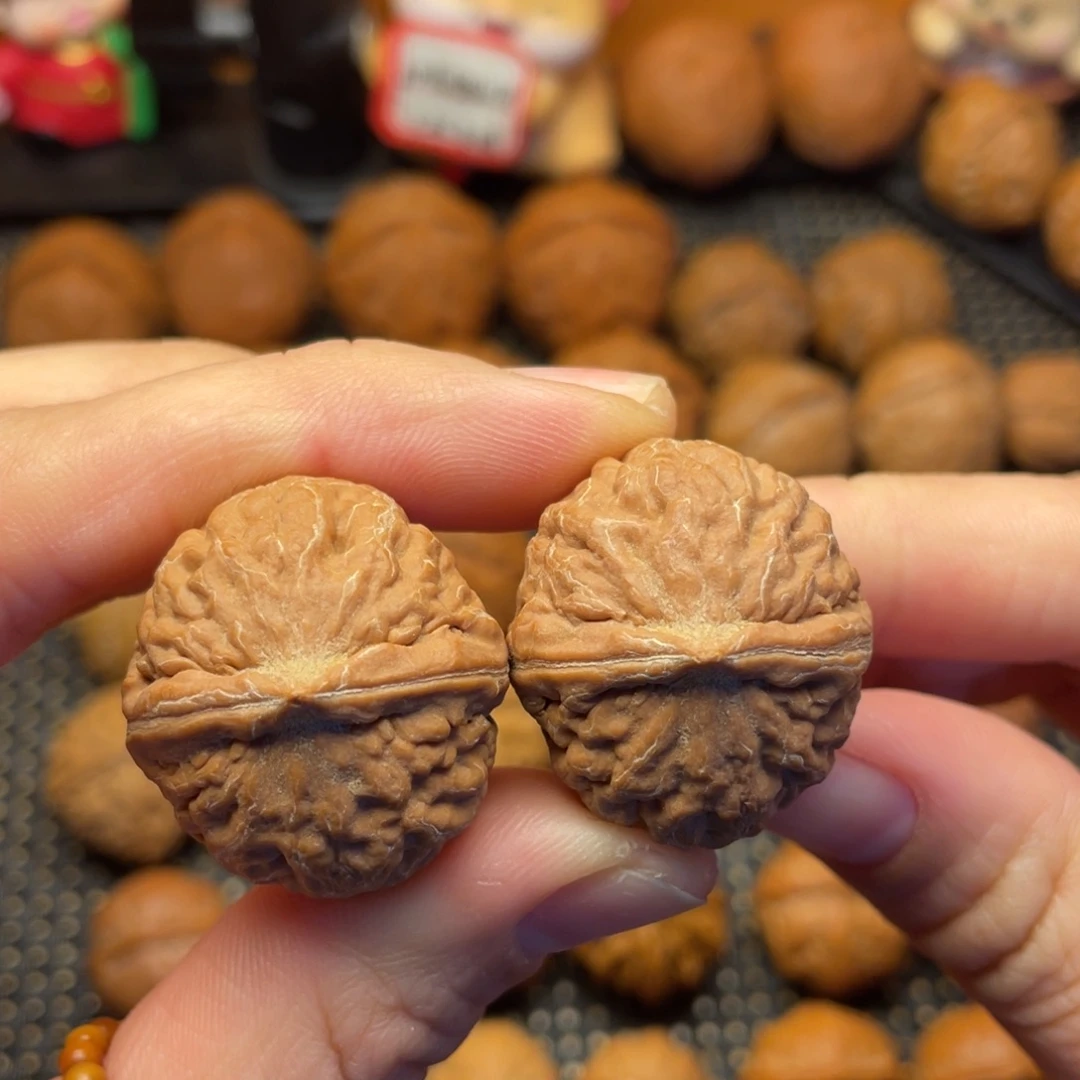 文玩核桃吊坠29尺全品麒麟元宝80020