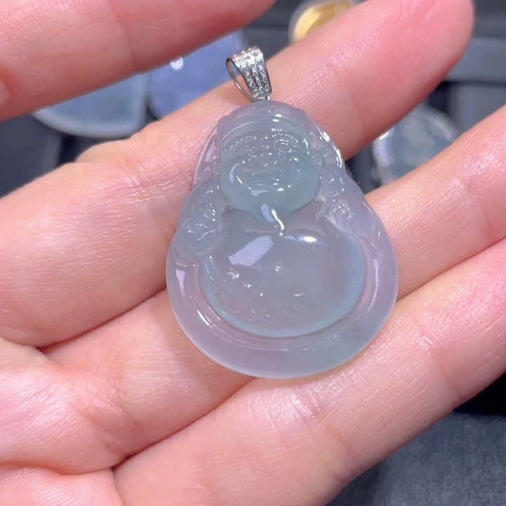 颈饰18K金镶嵌翡翠翡翠